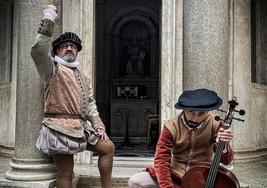 Paco Cao y Andrea Messina, en el proyecto realizado en San Pietro in Montorio, en el templete de Bramante.