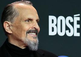 El Supremo da la razón a Miguel Bosé y rechaza declarar su paternidad sobre los dos hijos biológicos de Nacho Palau