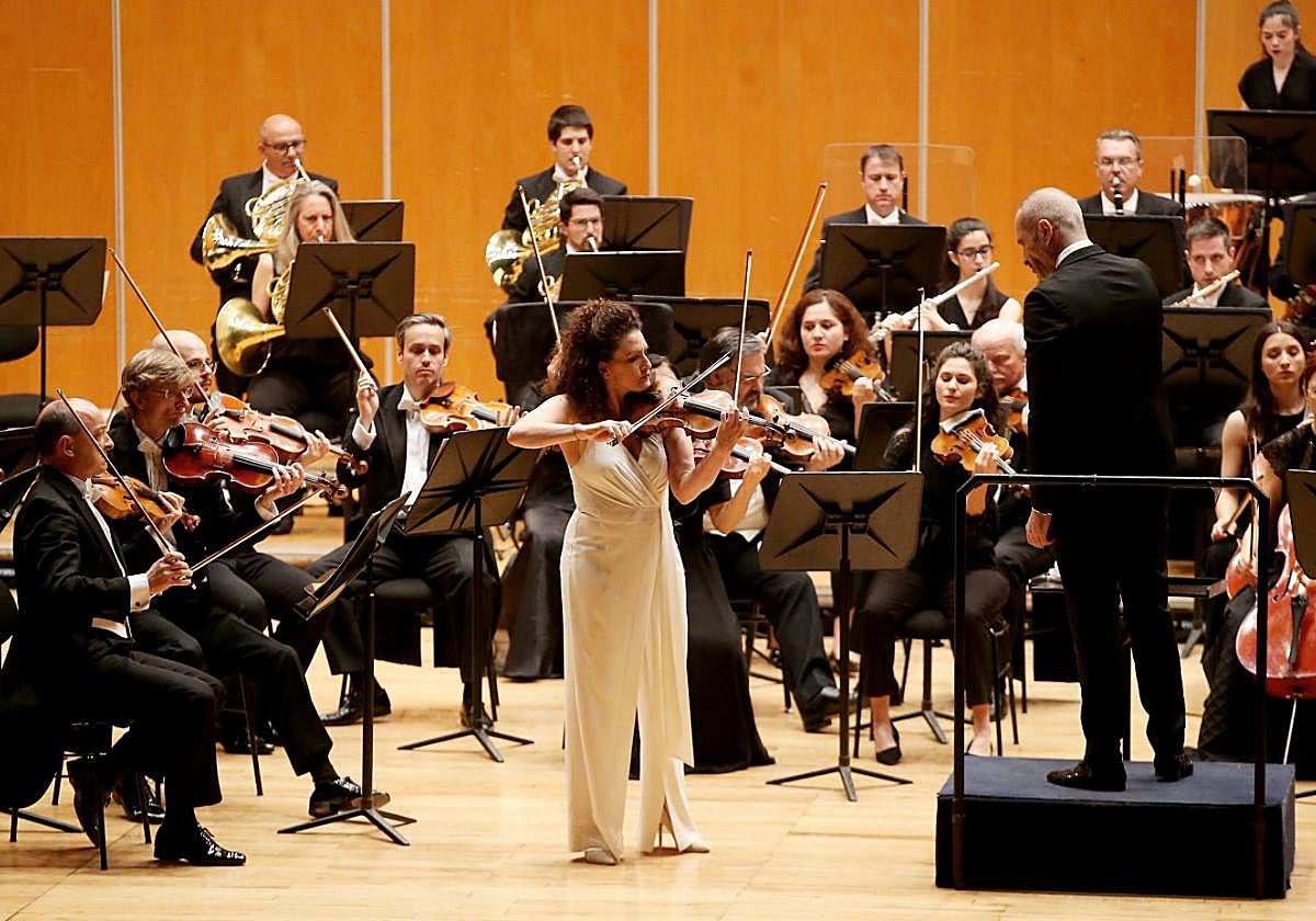Oviedo aplaude a la Orquesta Sinfónica de Galicia