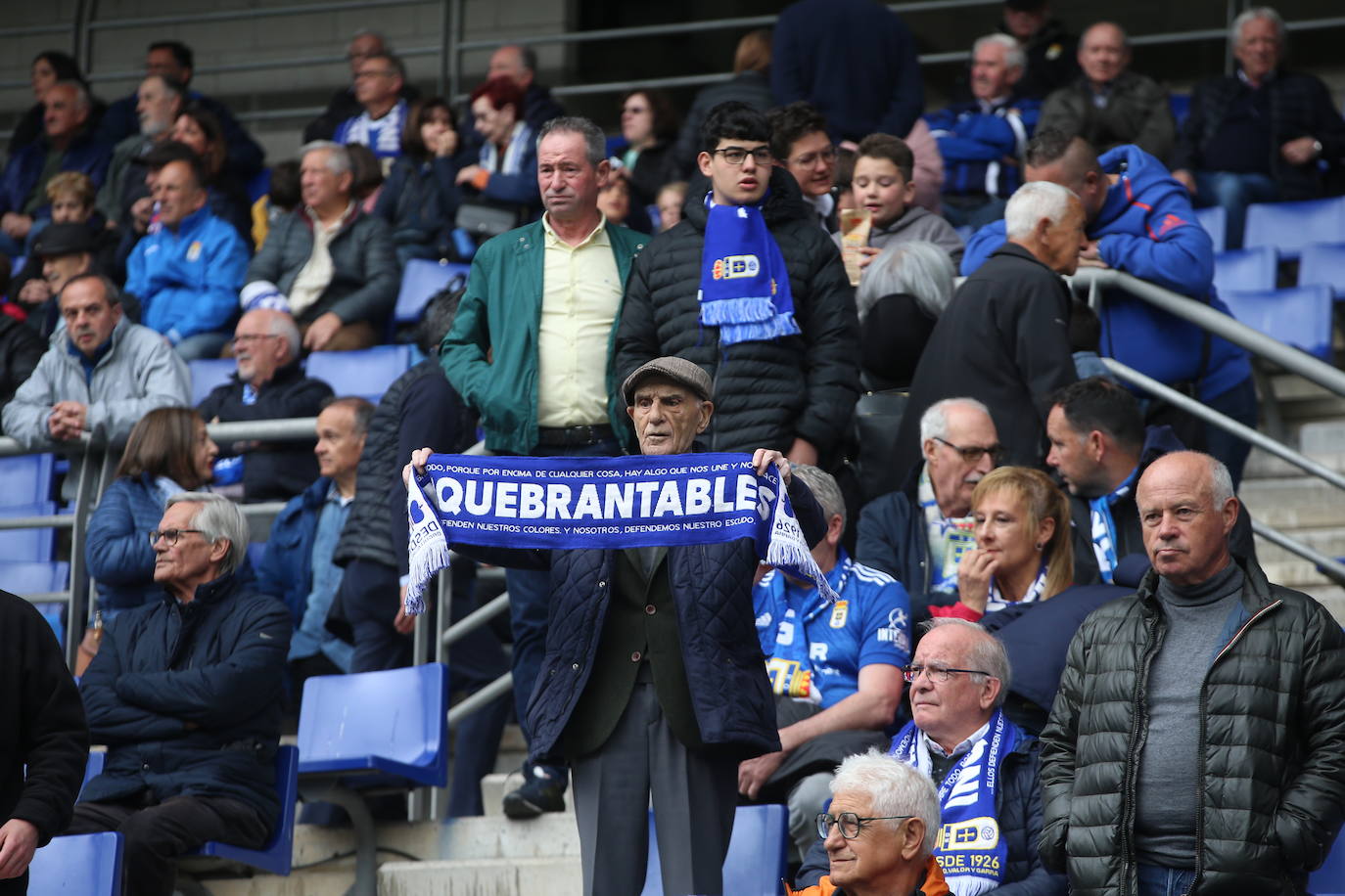 ¿Estuviste en el Tartiere? ¡Búscate en las fotos del último partido del Oviedo en casa!