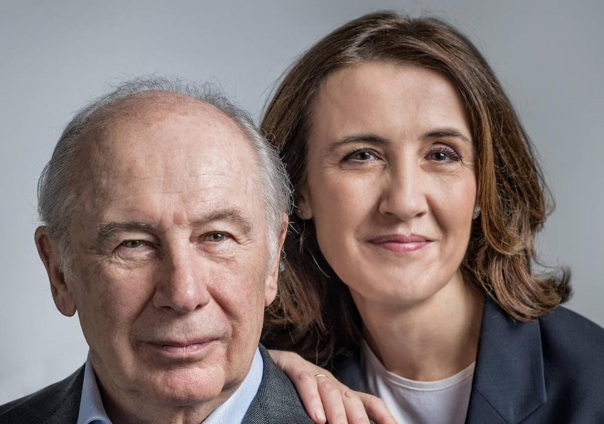 Rodrigo Rato junto con su mujer, la periodista especializada en economía internacional, Alicia González,