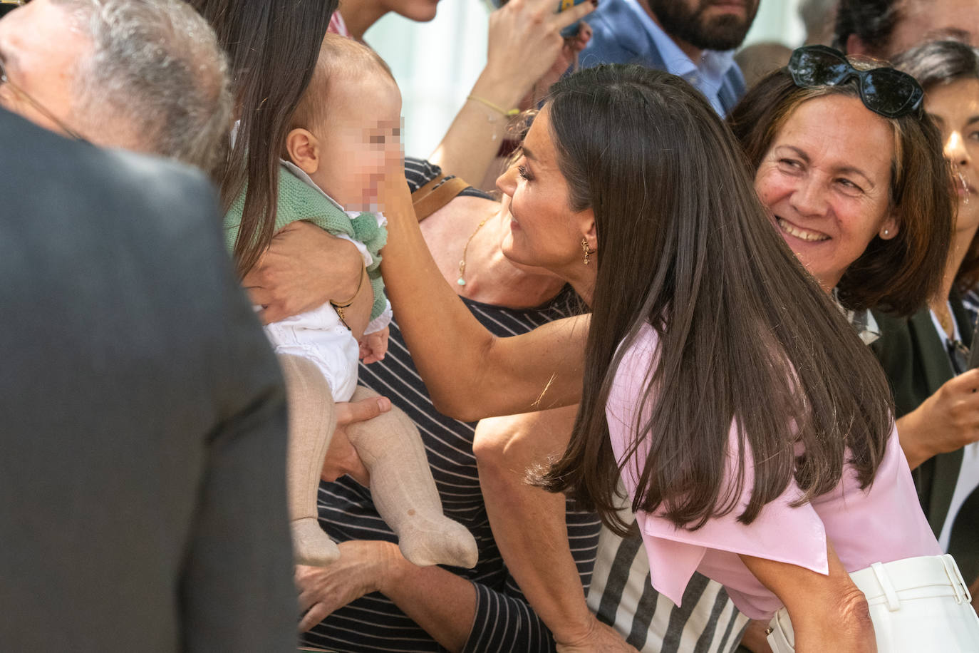 Armonía de color en la confirmación de la infanta Sofía