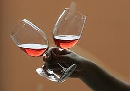 ¿Abre el alcohol el apetito? ¿Supone un riesgo para la obesidad?...