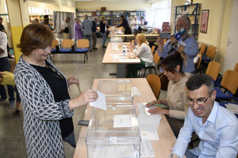 Los candidatos de Avilés ya han votado