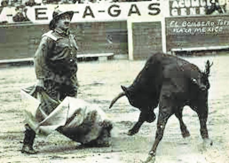 Pablo Celis, el 'bombero torero' original.