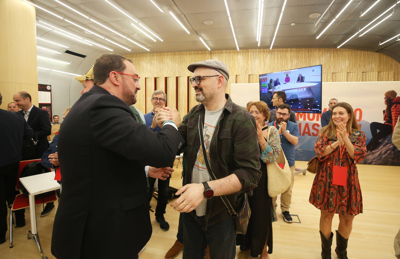 Así ha sido la celebración del PSOE tras la victoria en Asturias