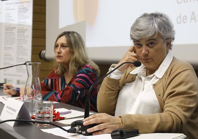 Ana González, en la Antigua Escuela de Comercio.