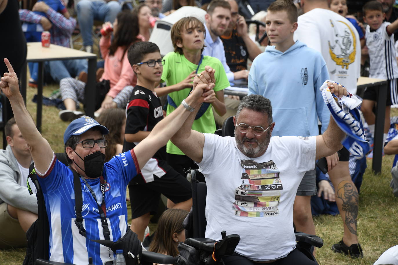 Así vivió la afición del Real Avilés el partido desde el Suárez Puerta