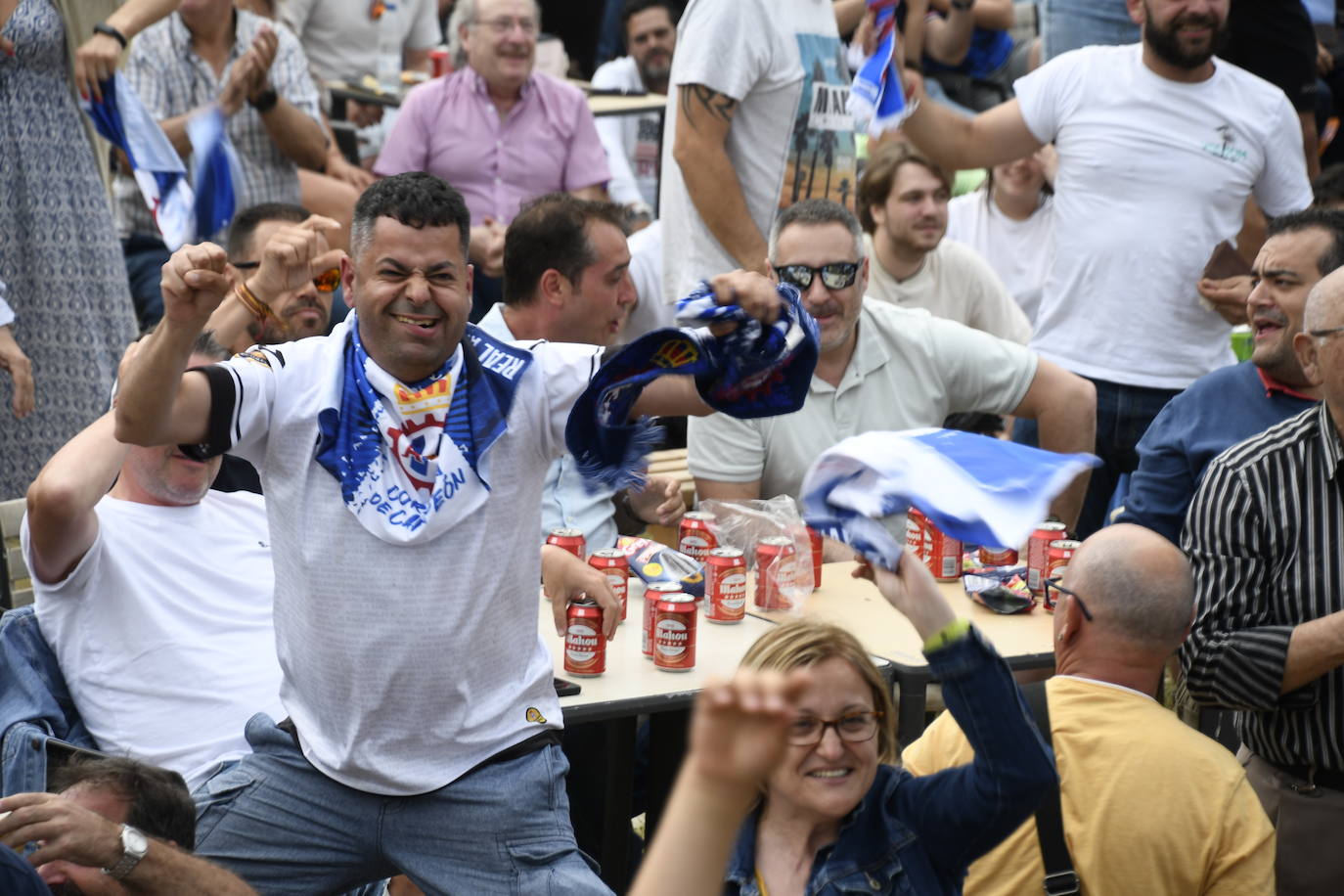 Así vivió la afición del Real Avilés el partido desde el Suárez Puerta