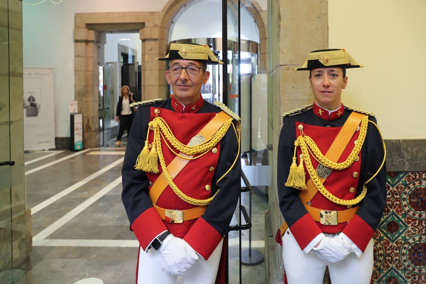 Un libro para recoger la historia de la Comandancia de la Guardia Civil de Gijón