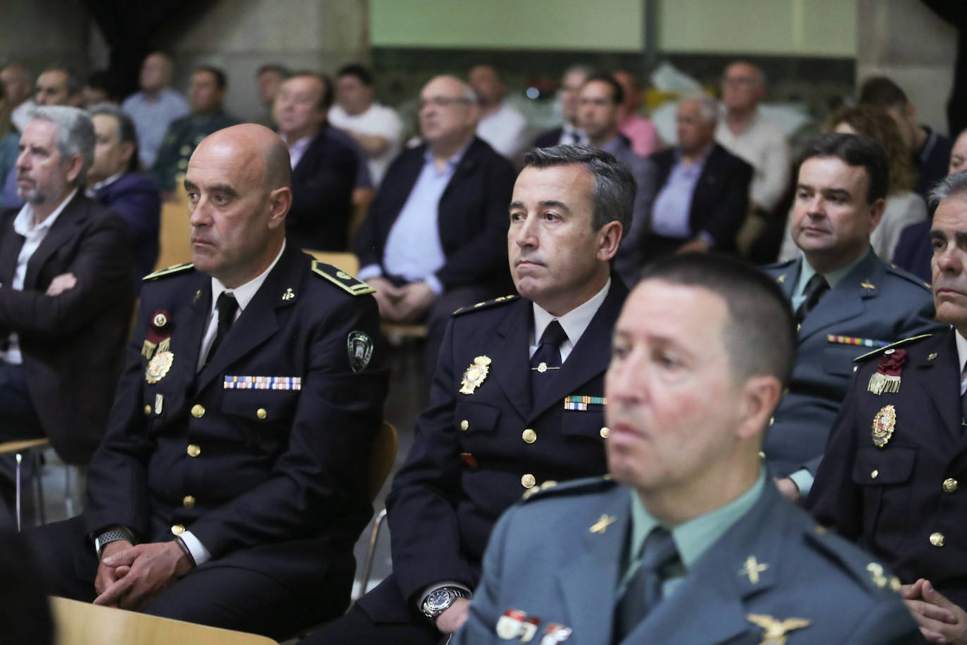 Un libro para recoger la historia de la Comandancia de la Guardia Civil de Gijón