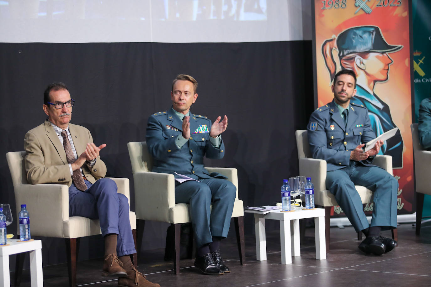 Un libro para recoger la historia de la Comandancia de la Guardia Civil de Gijón