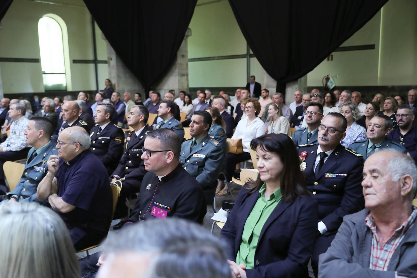 Un libro para recoger la historia de la Comandancia de la Guardia Civil de Gijón