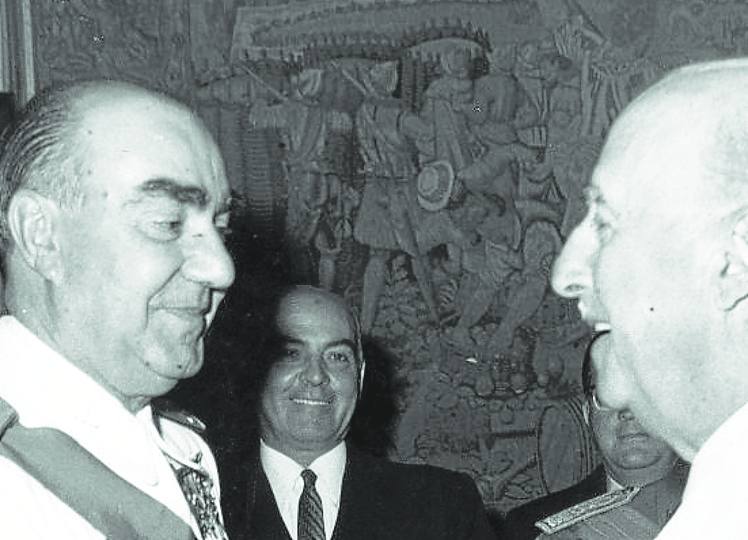 Luis Carrero Blanco, con Franco.