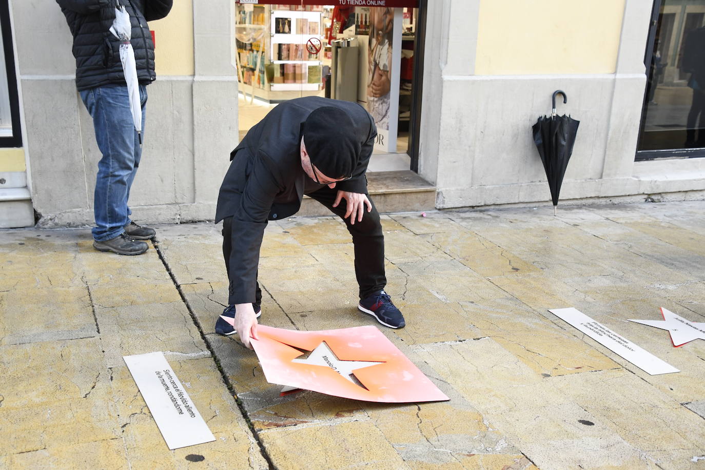Una tormenta de cultura inunda las calles con la Noche Blanca