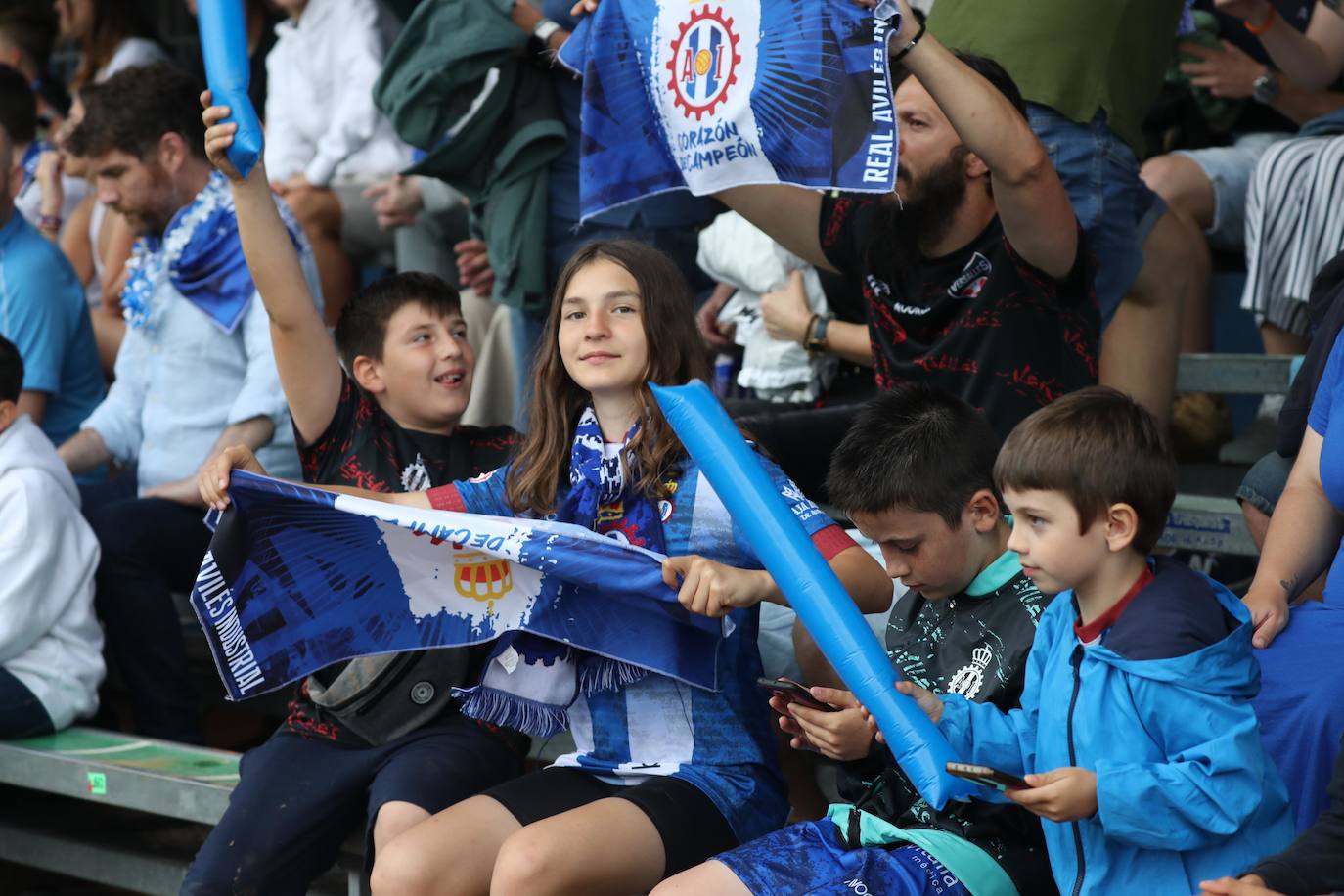 ¿Estuviste en el Real Avilés - Granada? ¡Búscate!