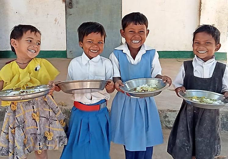 Imagen principal - La ONG británica Mary&#039;s Meals, Premio Princesa de Asturias de la Concordia