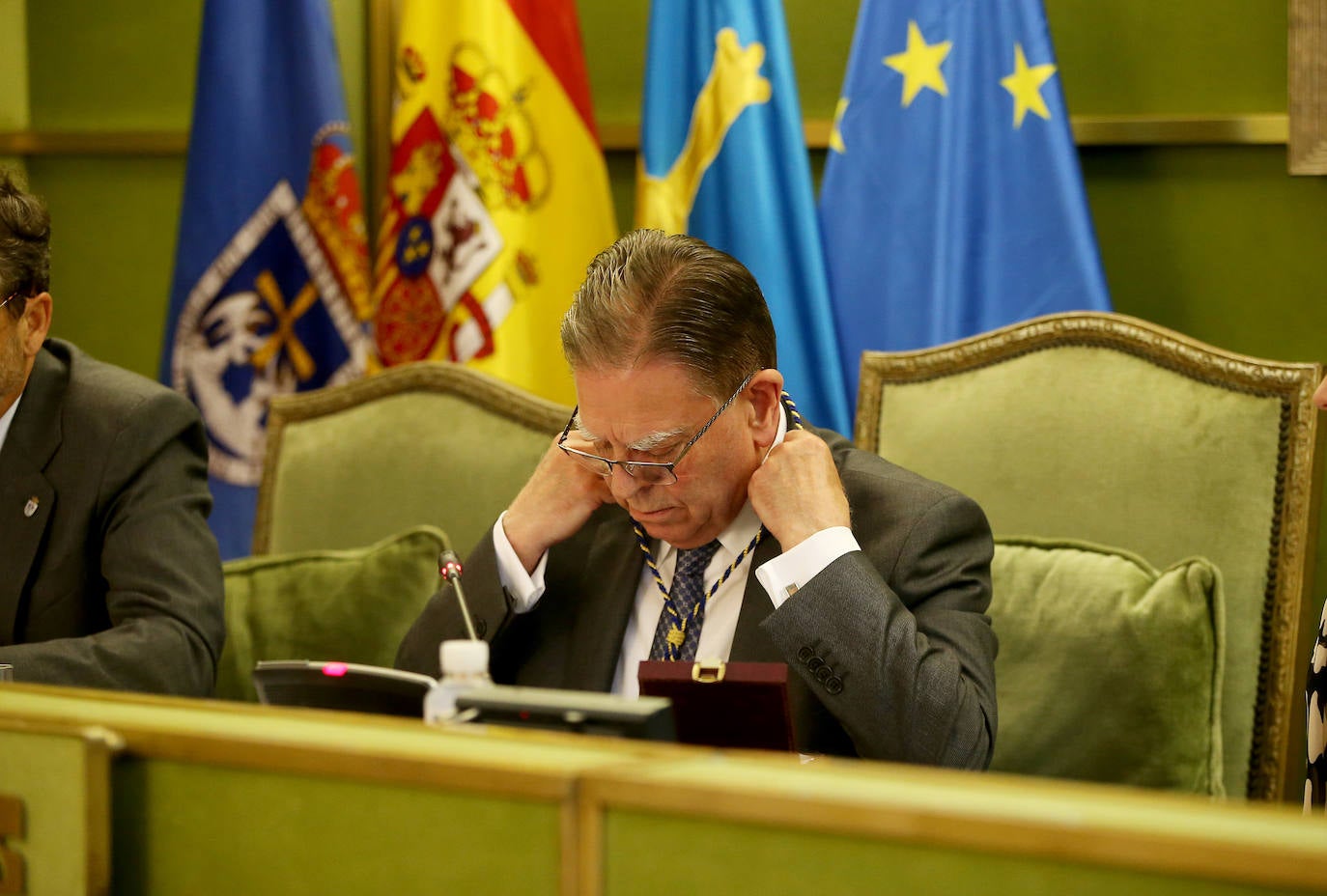 El Pleno de investidura de Oviedo, en imágenes