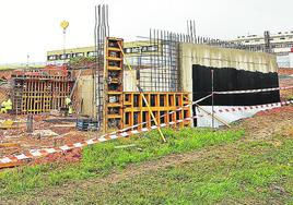 Las obras de construcción del nuevo instituto de La Corredoria.