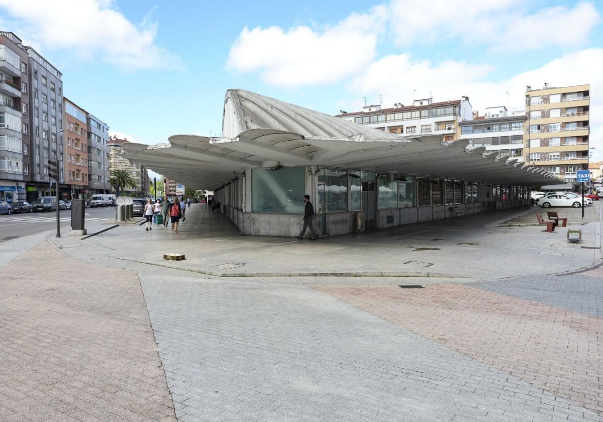 Plaza del mercado de Pola de Siero.