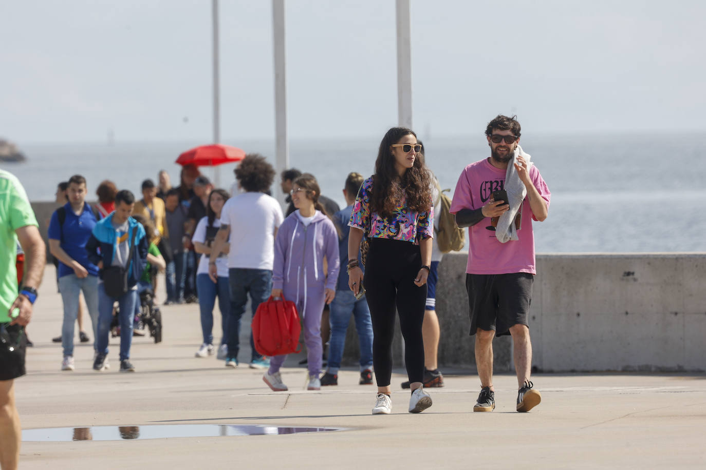 Gijón se refresca en la playa