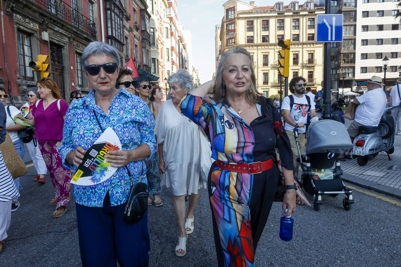 Así ha sido la multitudinaria manifestación del Orgullín en Gijón