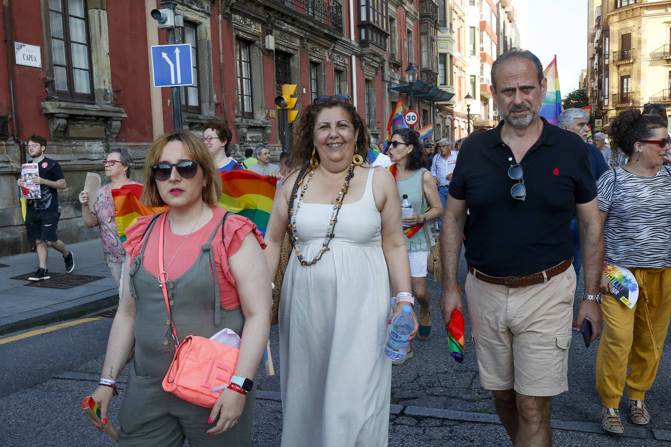 Así ha sido la multitudinaria manifestación del Orgullín en Gijón