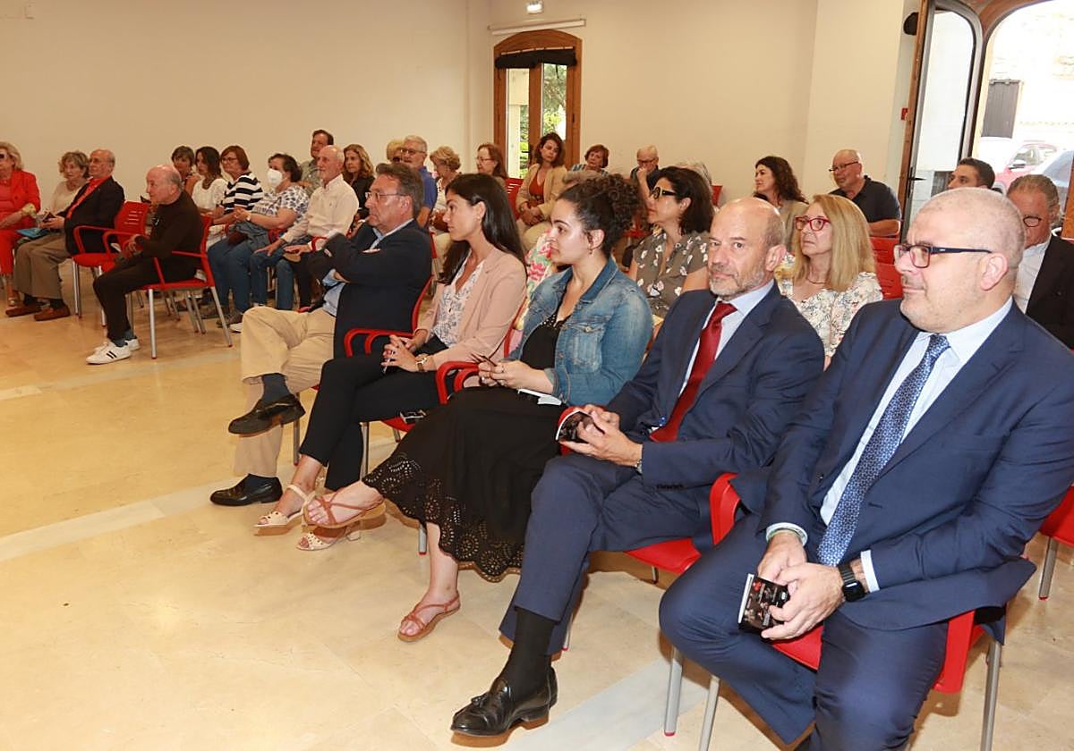 El público que asistió a la presentación de la temporada lírica en Gijón.
