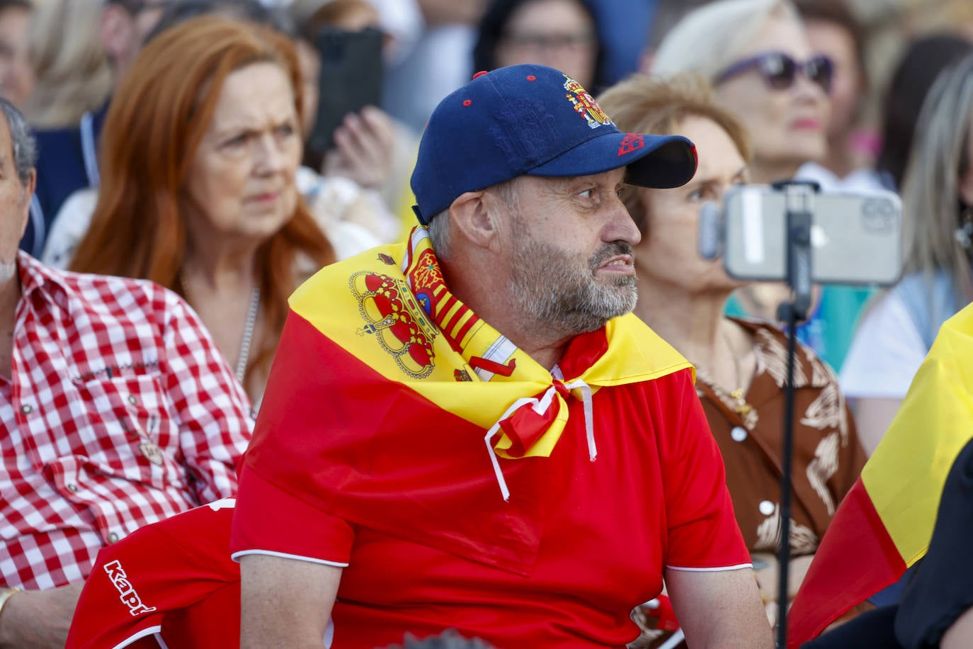 Así ha sido el acto de Santiago Abascal en Gijón