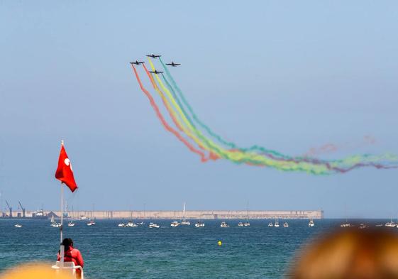 Aviones del Pioneer Team en el Festival Aéreo de Gijón de 2022.