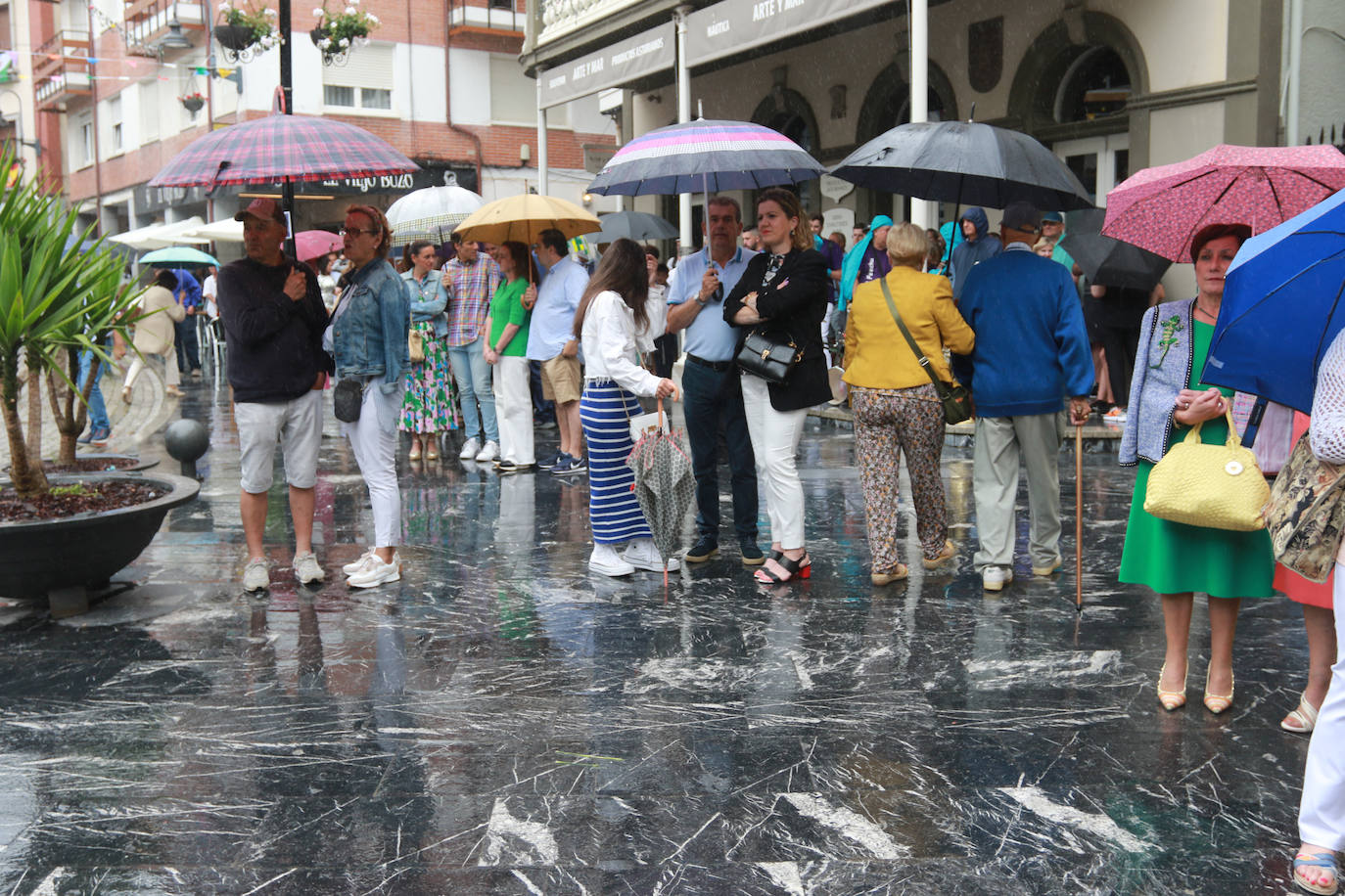 La lluvia respeta el Sermón de L&#039;Amuravela
