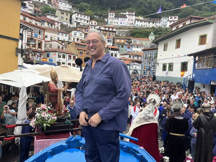 La eólica marina, Shakira y Bolaños se cuelan en el Sermón de L'Amuravela