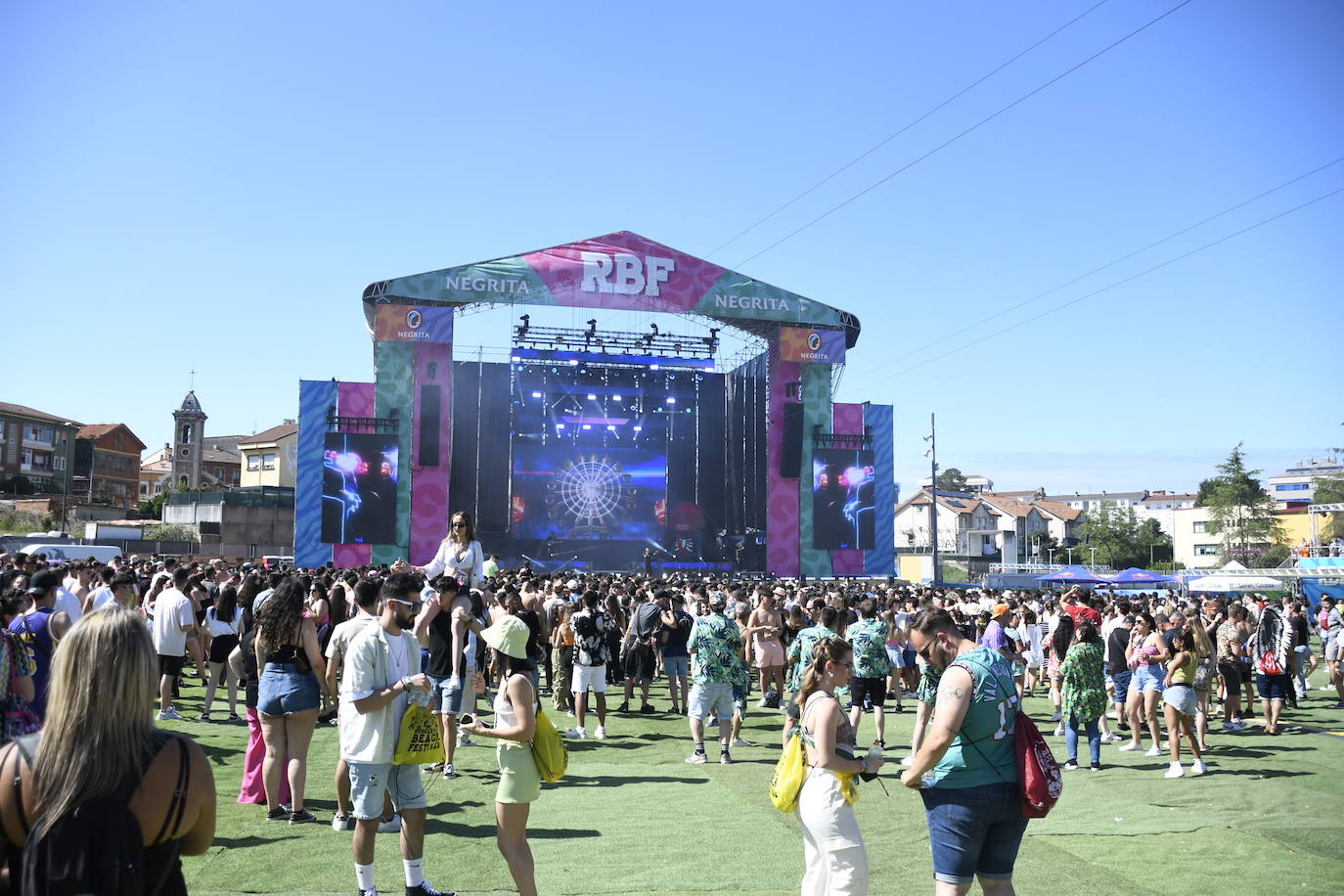 Avilés, cuna del perreo con el Reggaeton Beach Festival