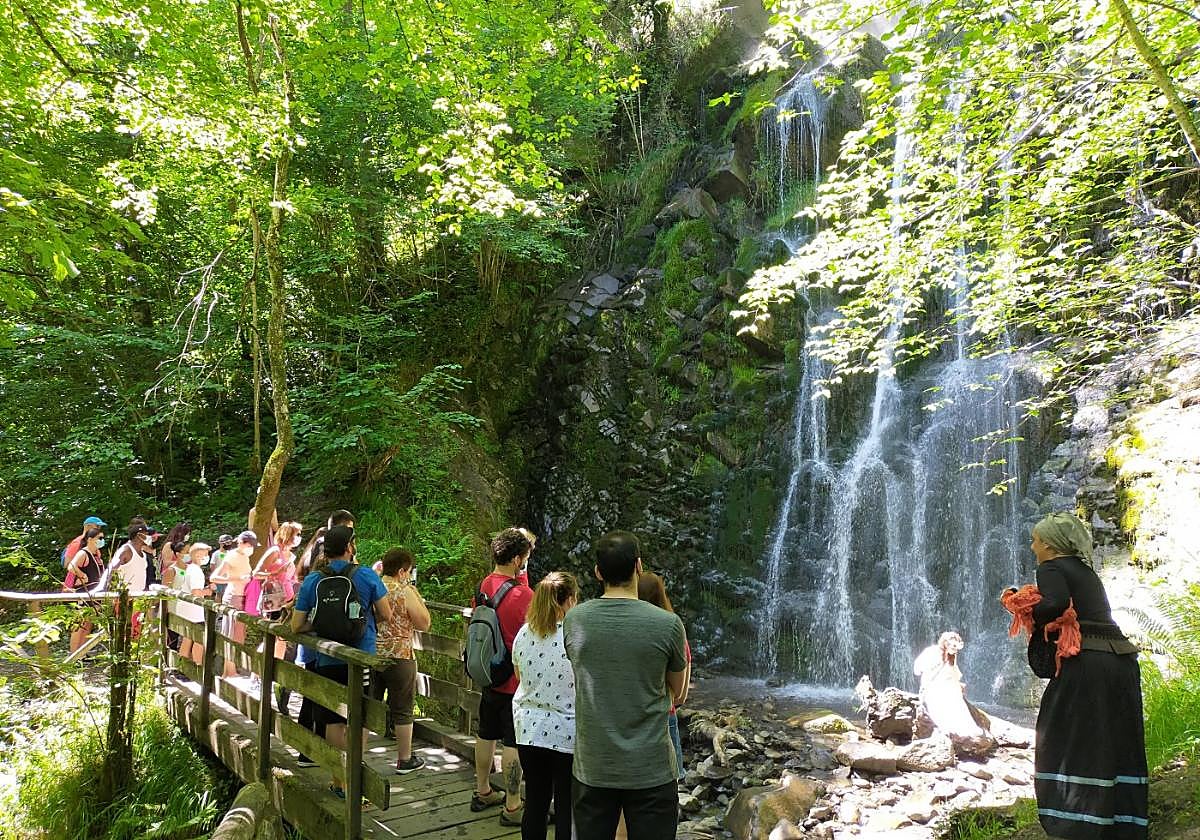 Cascada de Xurbeo, donde se mejorarán los accesos.