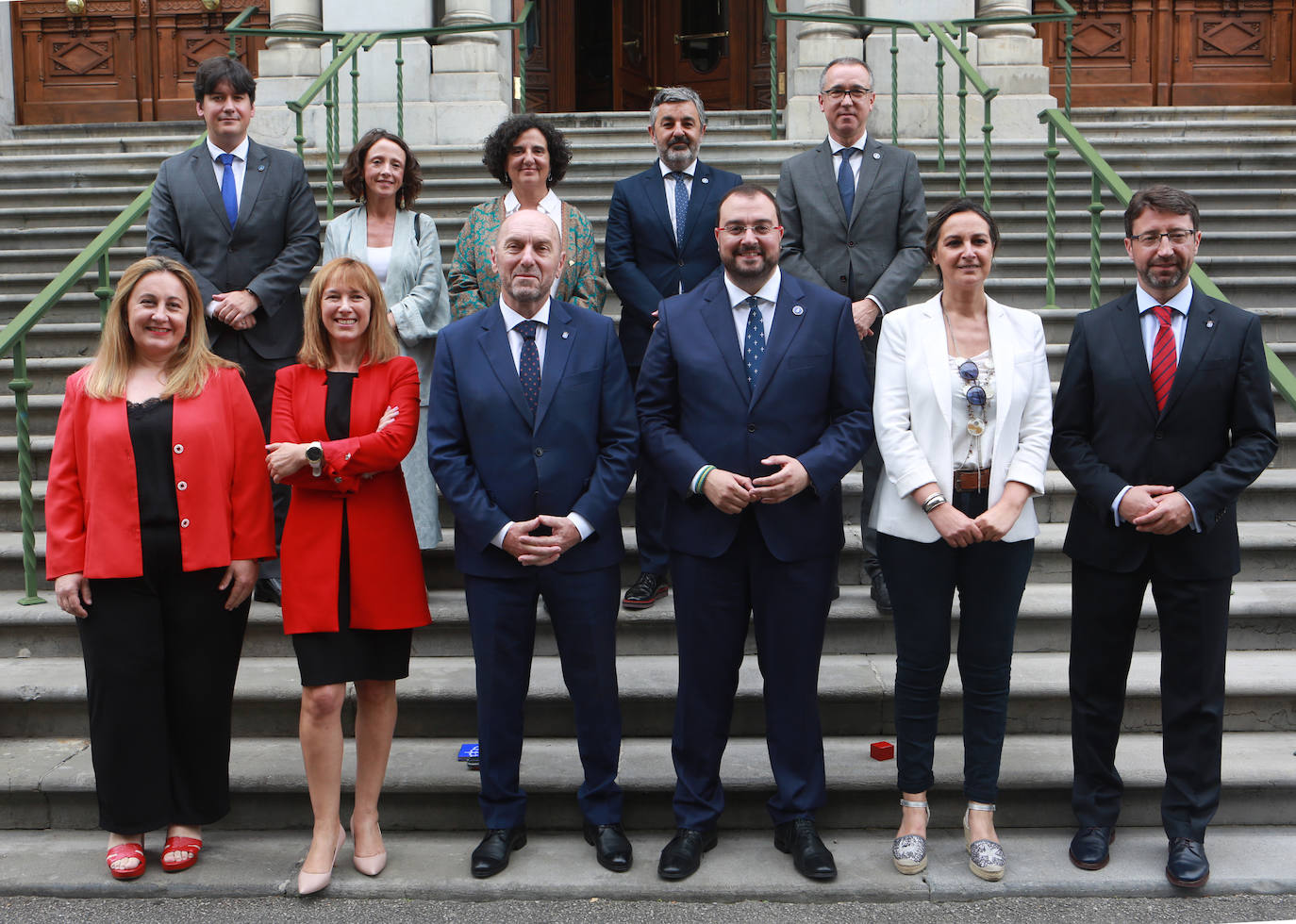 Foto del equipo de gobierno durante el pasado Pleno de constitución de la Junta General.