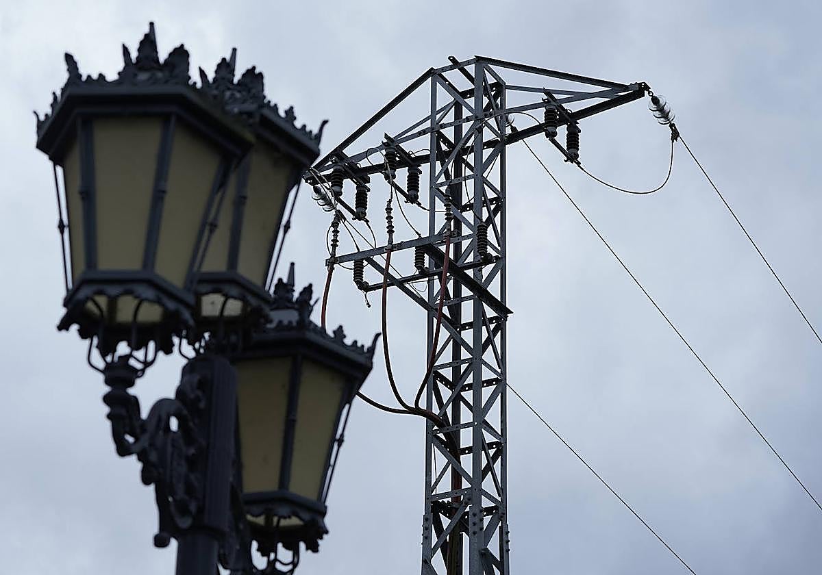 Precio de la luz por horas del jueves, 6 de julio de 2023. 