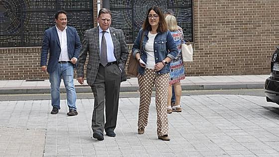 «Yo exijo mucho, llamo a las doce de la noche o las seis de la mañana y eso hay que pagarlo»