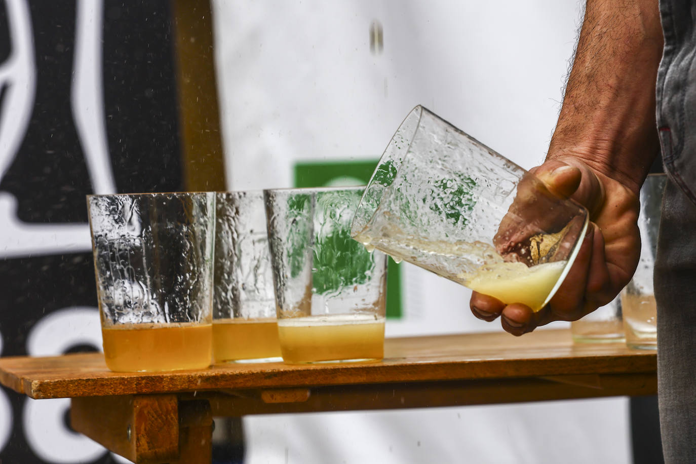 Wilkin Aquiles, rey de los escanciadores en Nava