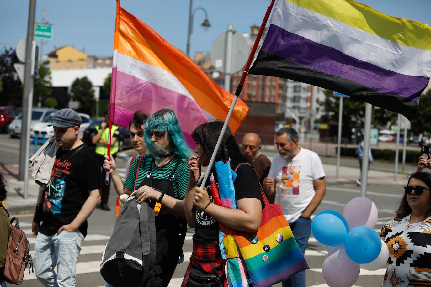 «Ni un paso atrás»: Avilés clama por los derechos LGTBI