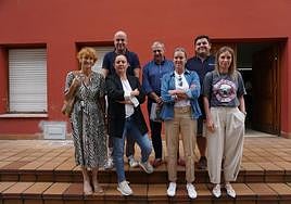 Rosario Huelga, Álvaro Palacios, Bibiana Argüelles, Emilio García Longo, Sandra González Bulnes, Víctor Rodríguez Caldevilla y Cecilia García Llamedo, integrantes del equipo de gobierno de Parres.