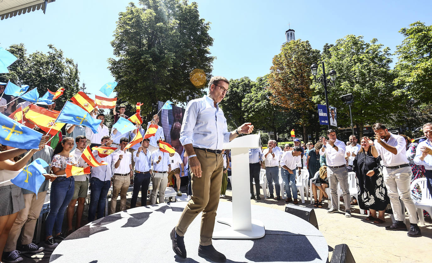 Así fue el acto de campaña de Feijóo en Oviedo