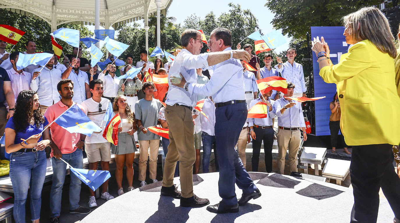 Así fue el acto de campaña de Feijóo en Oviedo