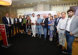 Ignacio Pérez, Arturo Palacios, Nacho Cuesta,Begoña López, Isabel de la Busta, Jessica Puga, Cecilia Fernández, Carlos Gallego, Pepe Ron, Toño Pérez, Julio Valle, María Cardín, Ángel González, Miguel Ángel Sangil, Marcos Ordóñez y Jairo Ortiz.