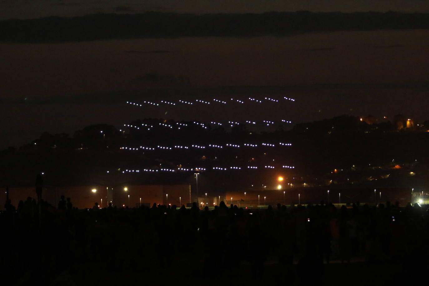 Las mejores imágenes del festival de los drones de Gijón