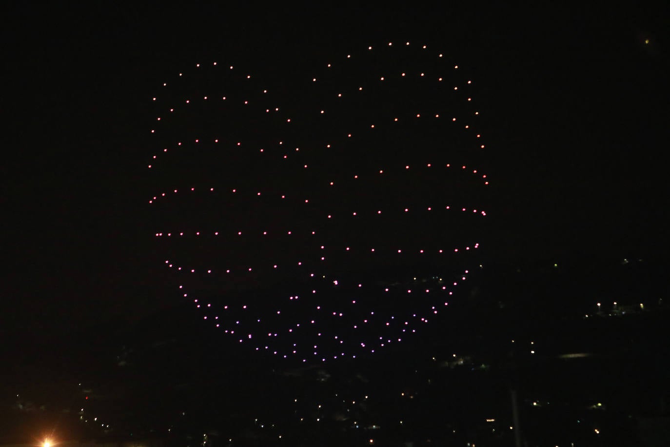 Las mejores imágenes del festival de los drones de Gijón