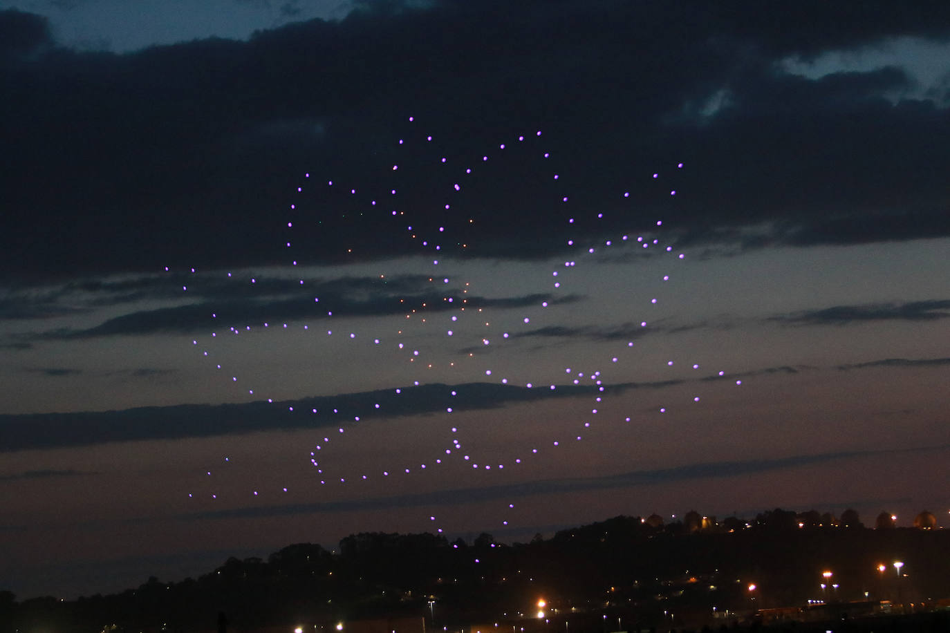 Las mejores imágenes del festival de los drones de Gijón