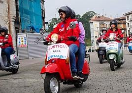 Más de un centenar de moteros piden «justicia» para Bernard Marcos en Llanes