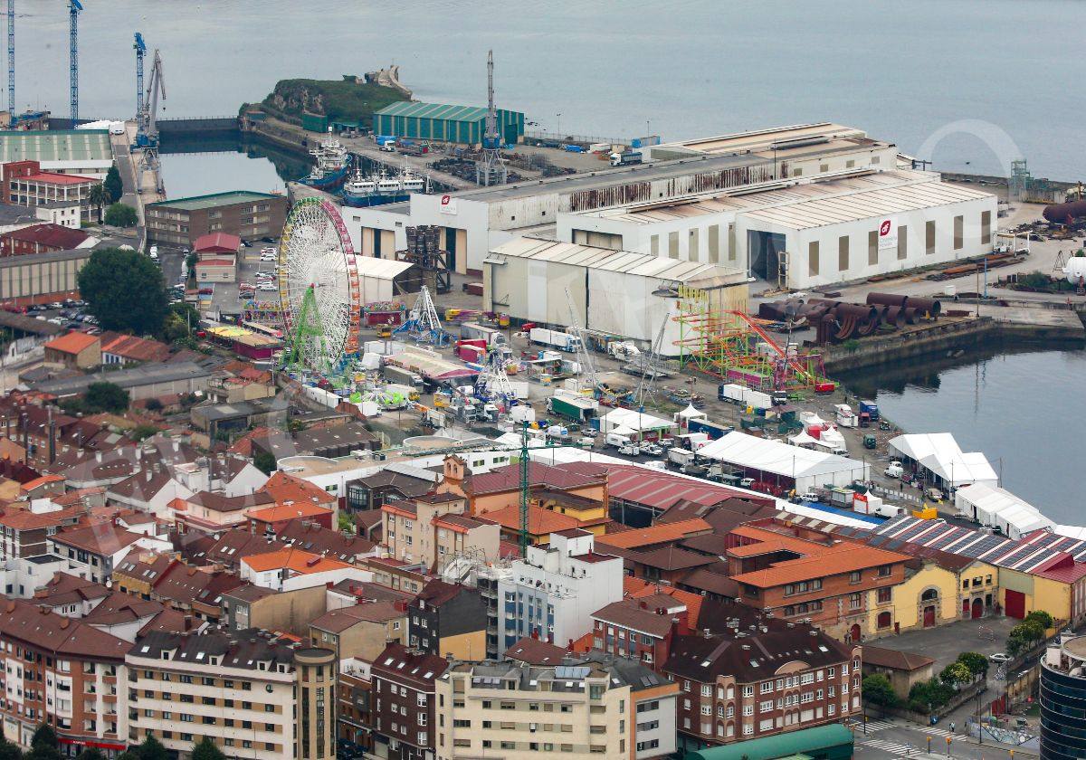 Gijón en verano, visto desde el aire