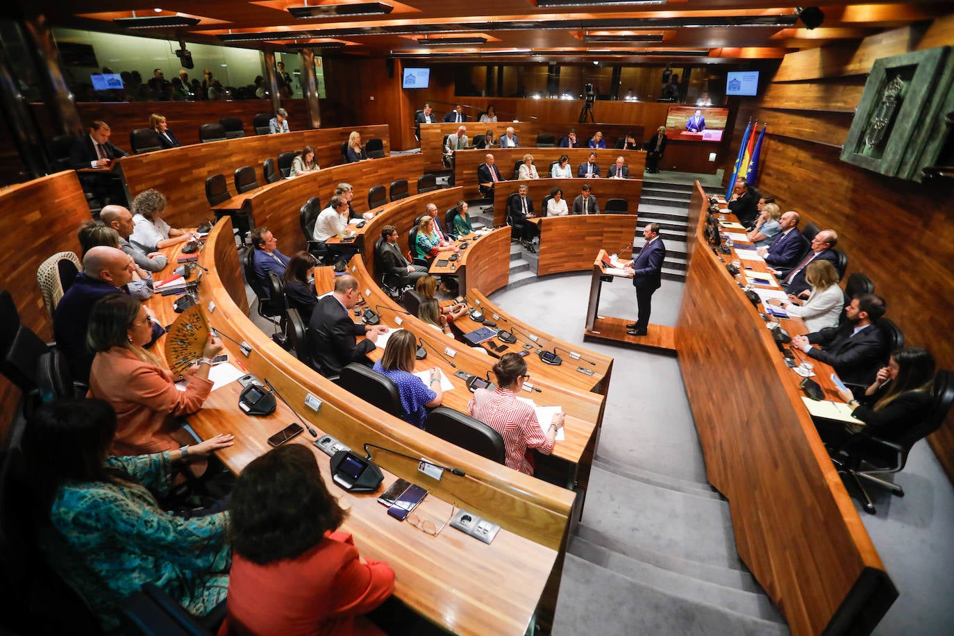 Barbón concreta su programa de gobierno