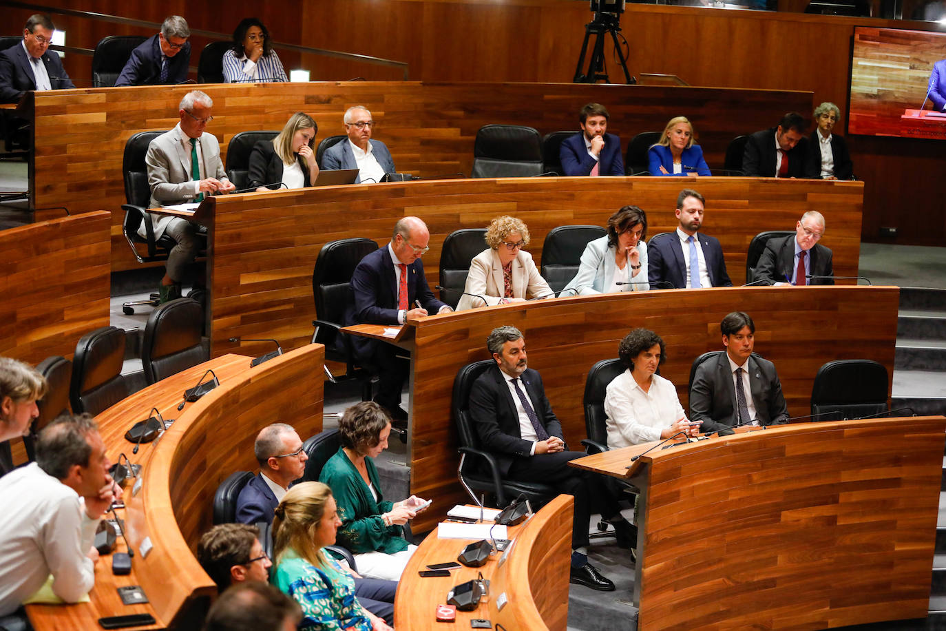 Barbón concreta su programa de gobierno